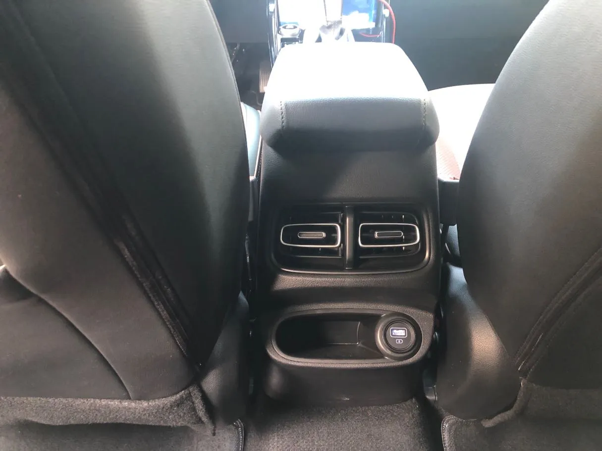 Car image 22
