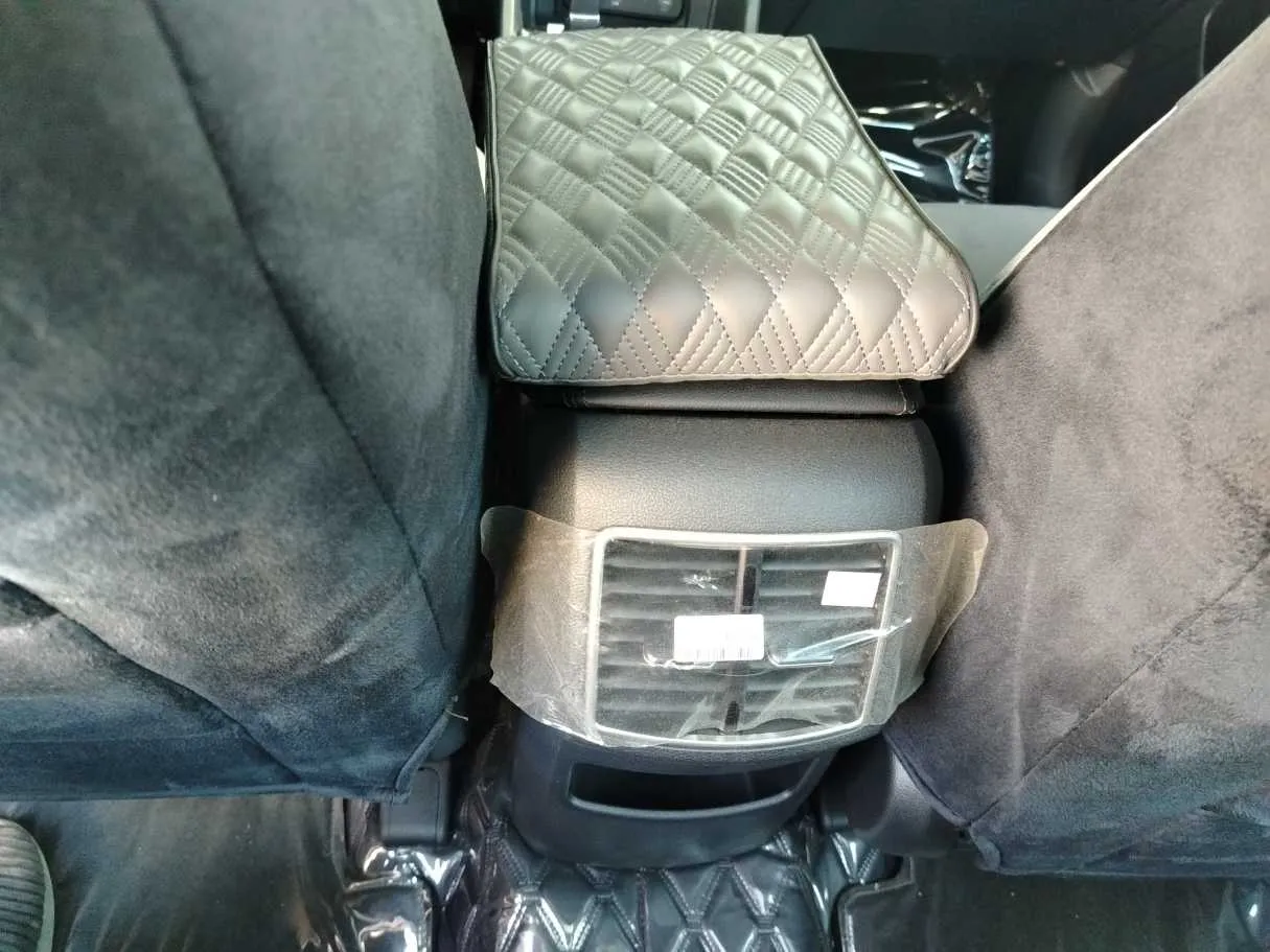 Car image 39