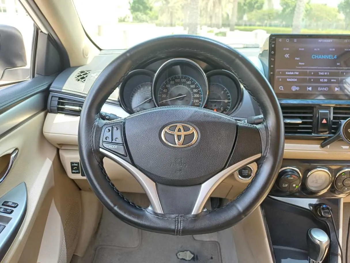 Car image 18