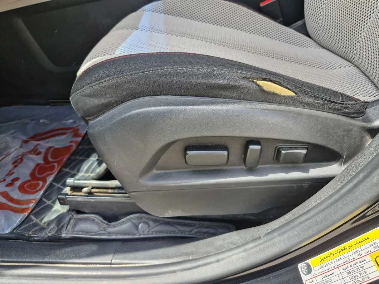 Car image 22