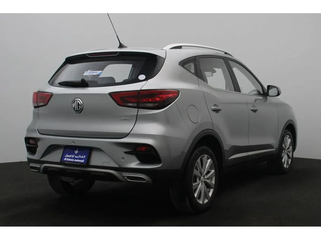 Car image 2