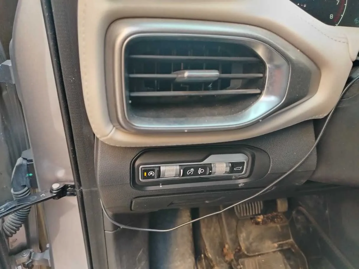 Car image 41