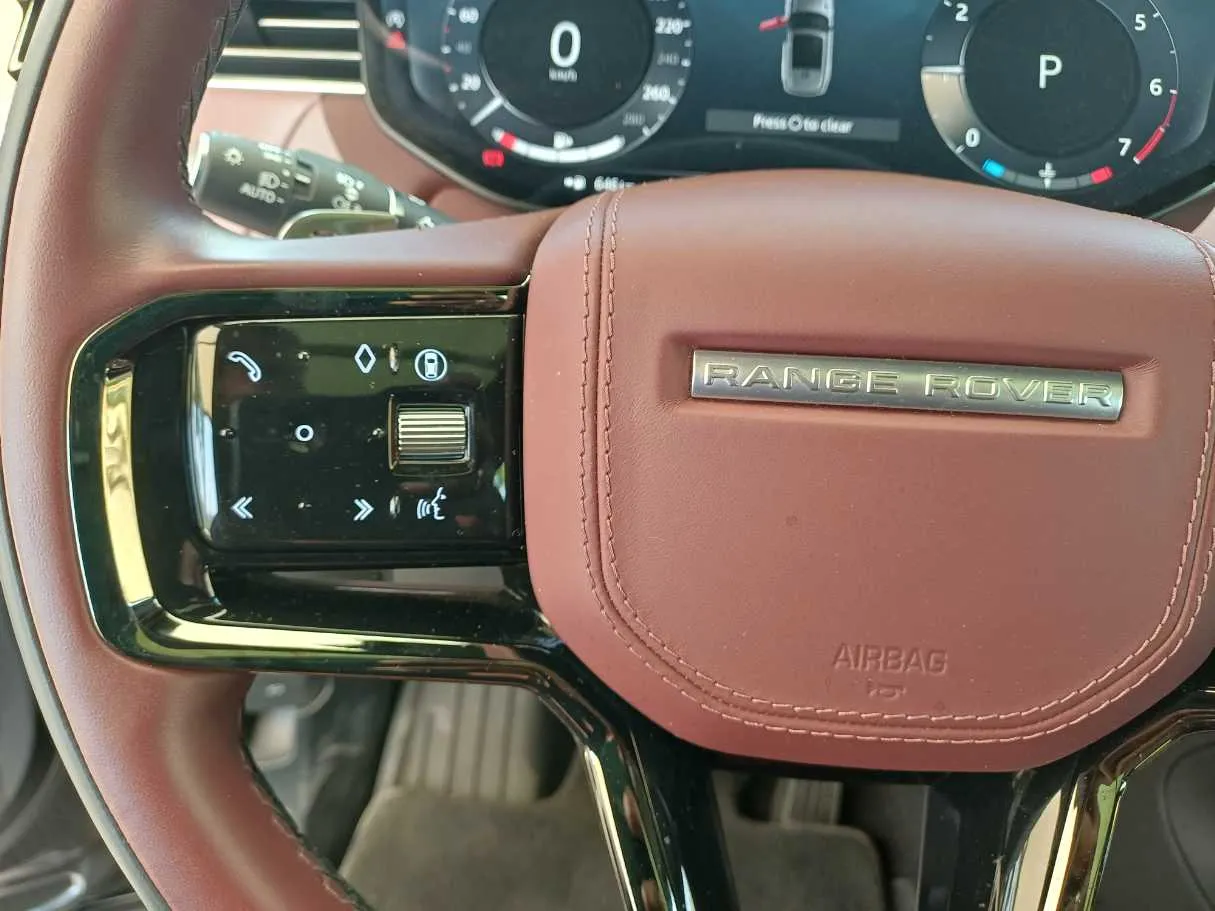 Car image 23