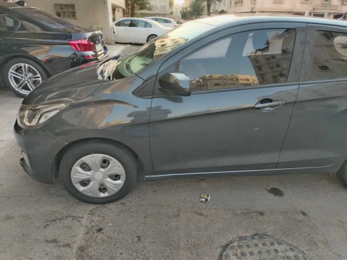Car image 8