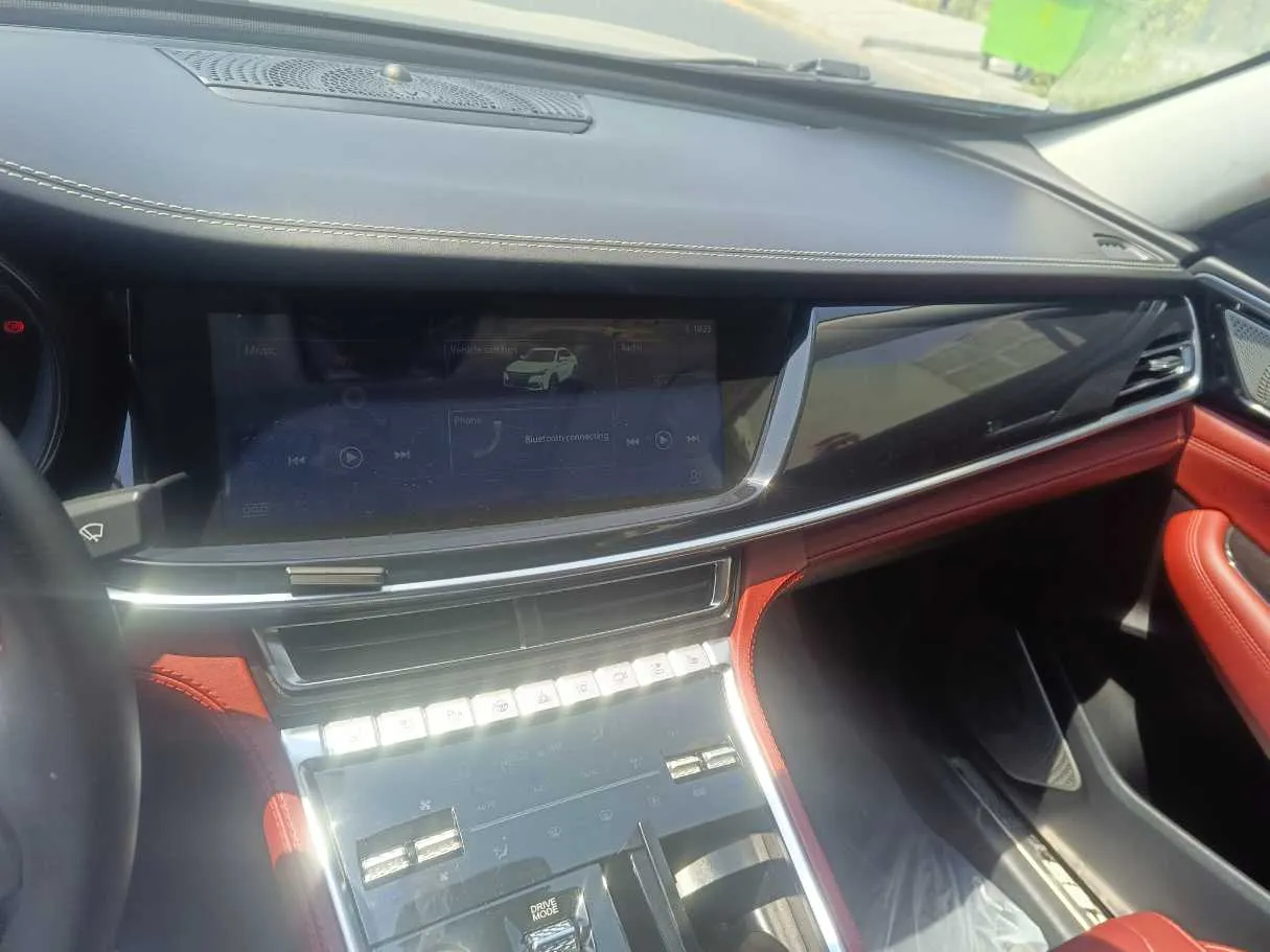 Car image 23