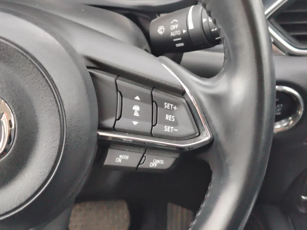 Car image 21