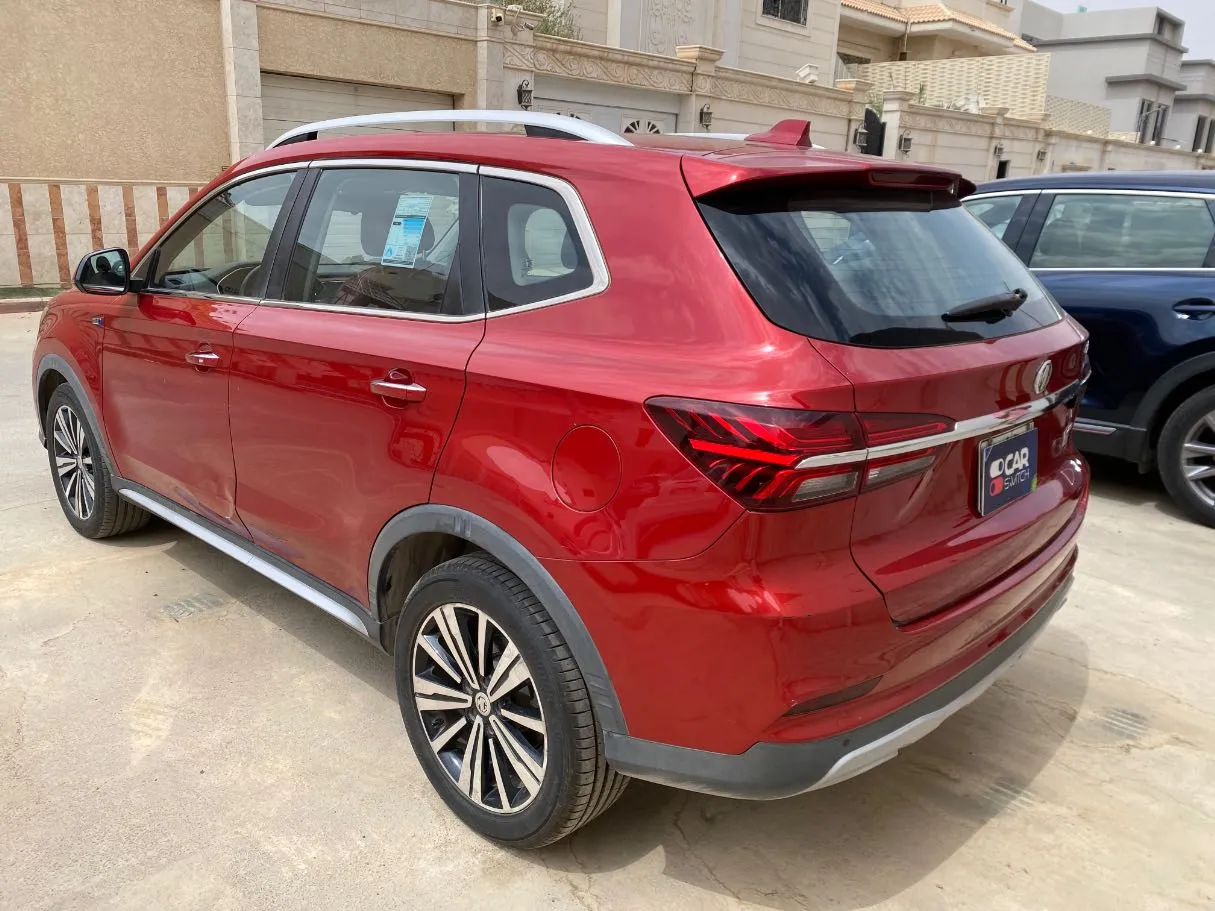 Car image 7