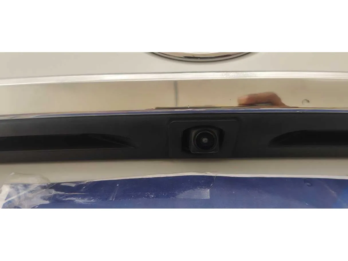 Car image 27