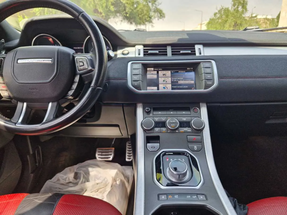 Car image 16
