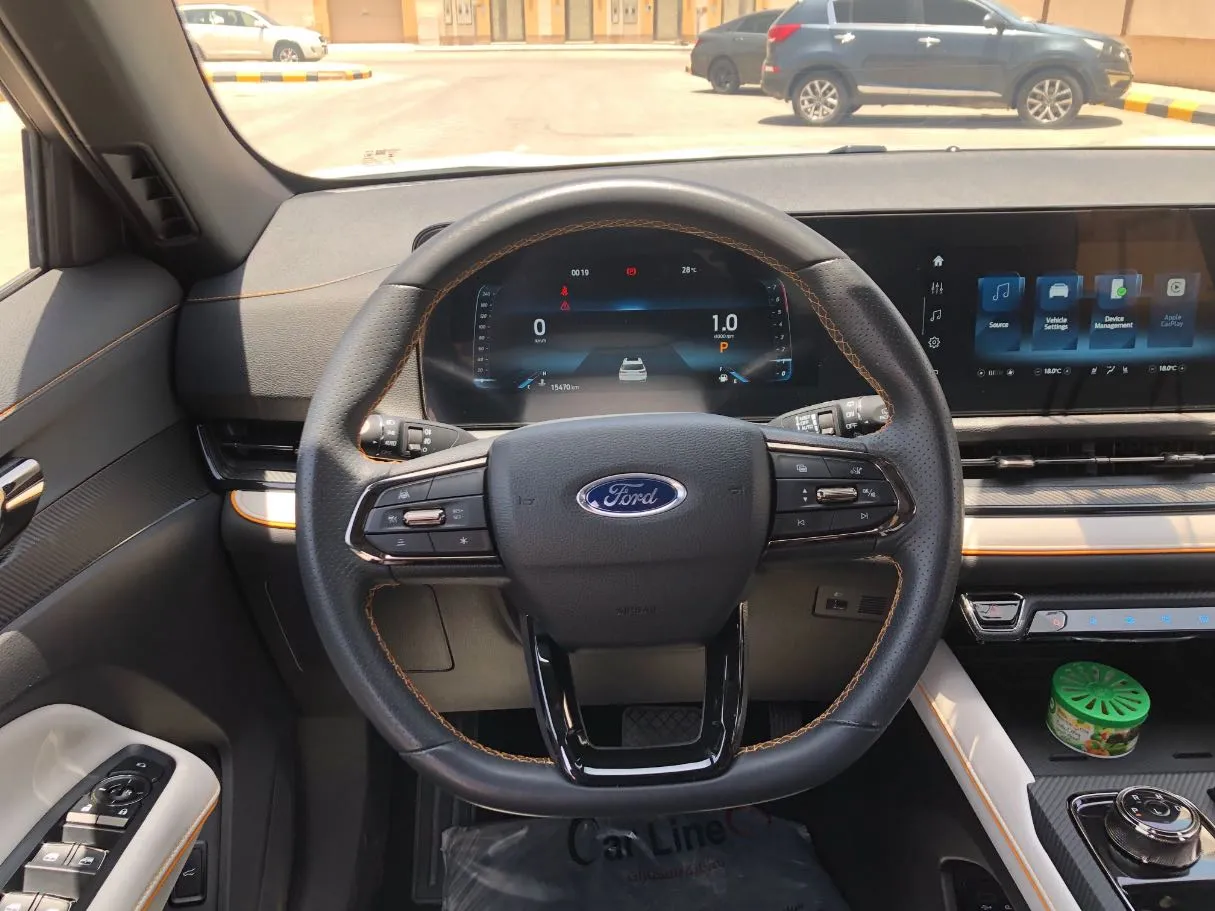 Car image 17