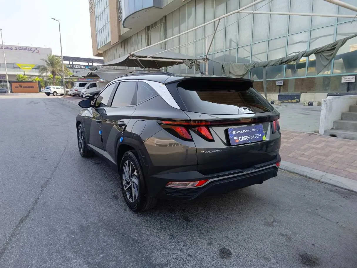Car image 7