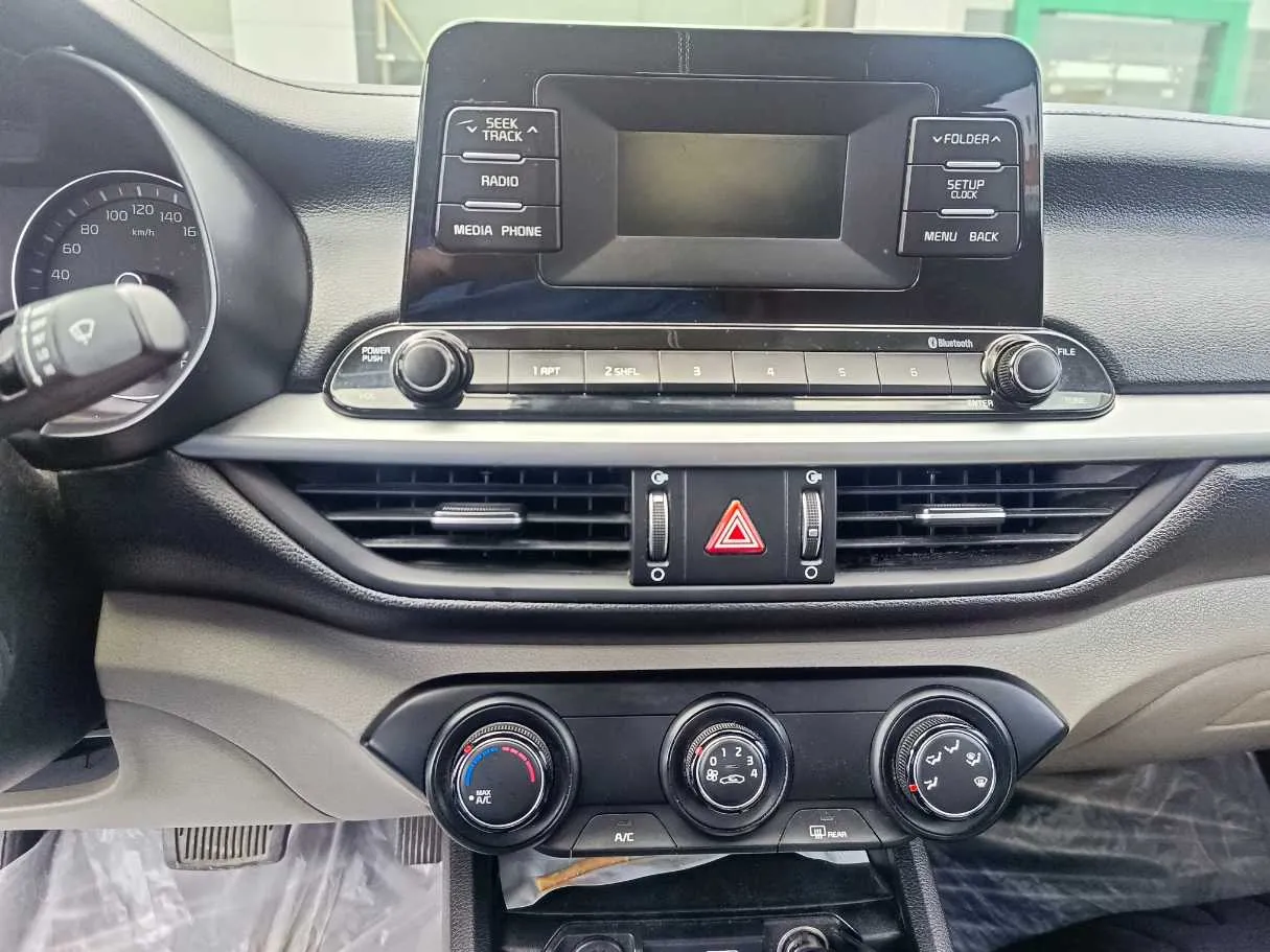 Car image 20