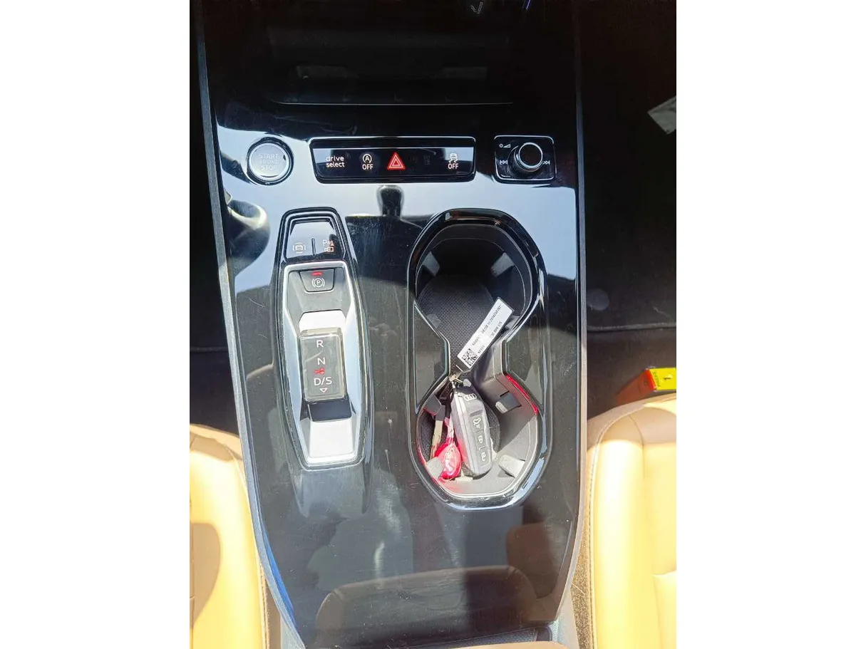 Car image 31