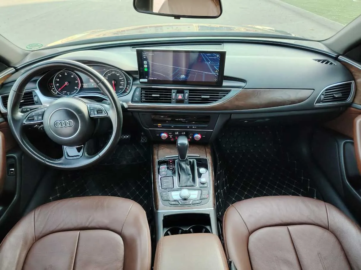 Car image 23
