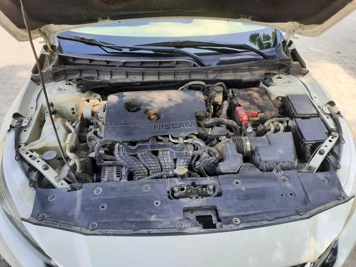 Car image 20