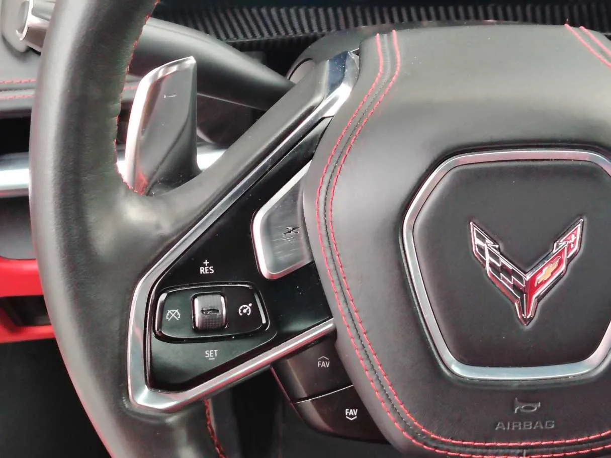 Car image 30