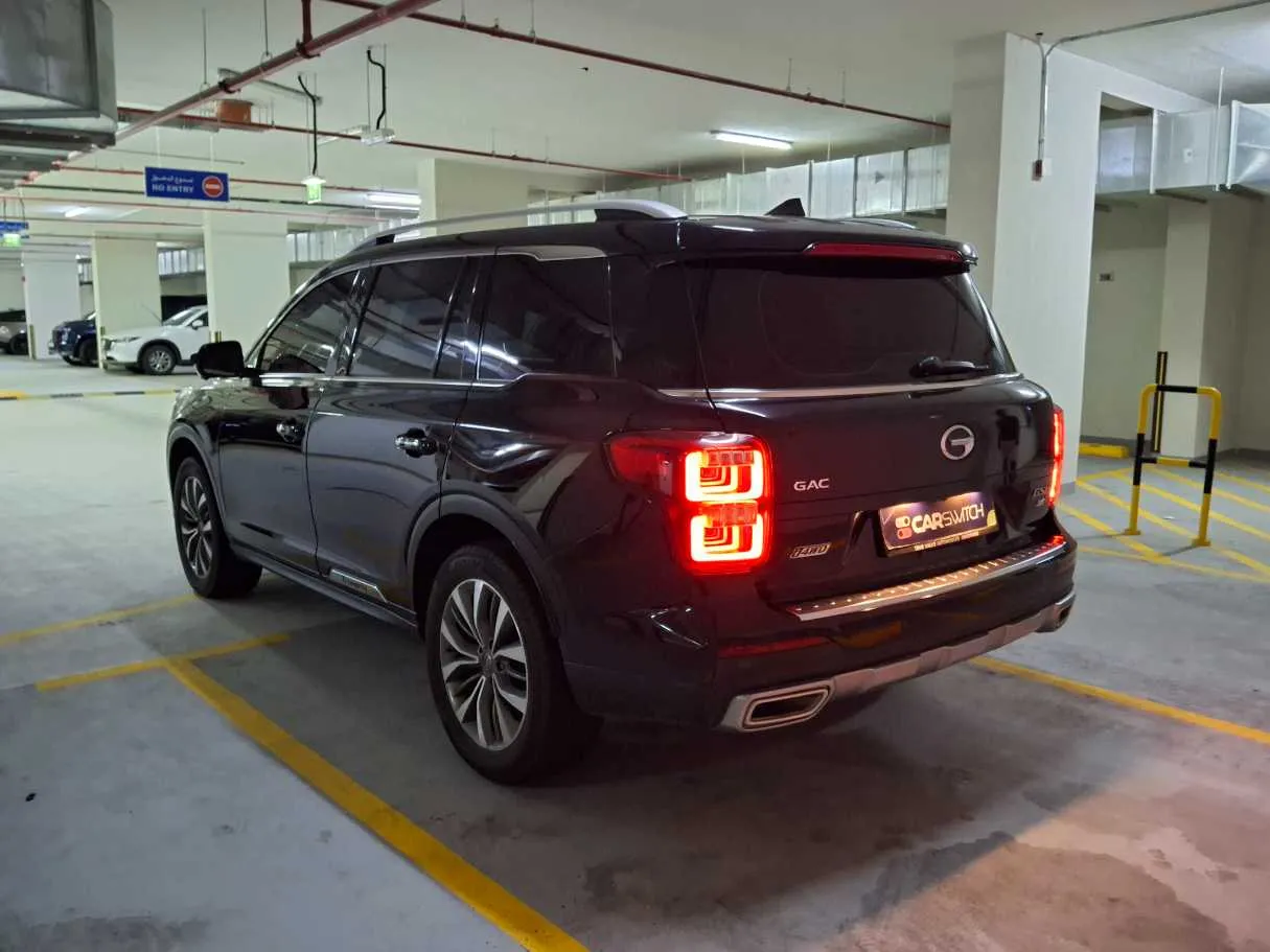Car image 5