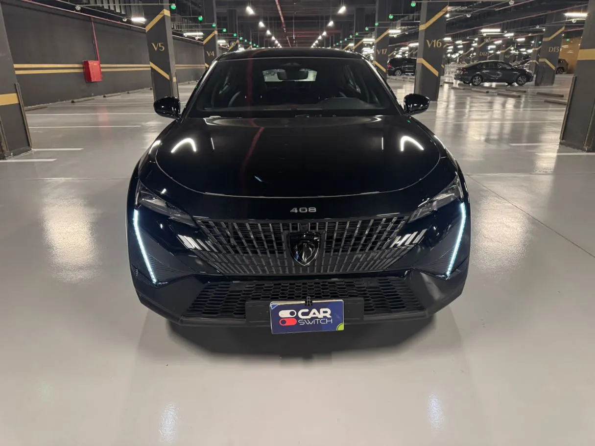 Car image 2