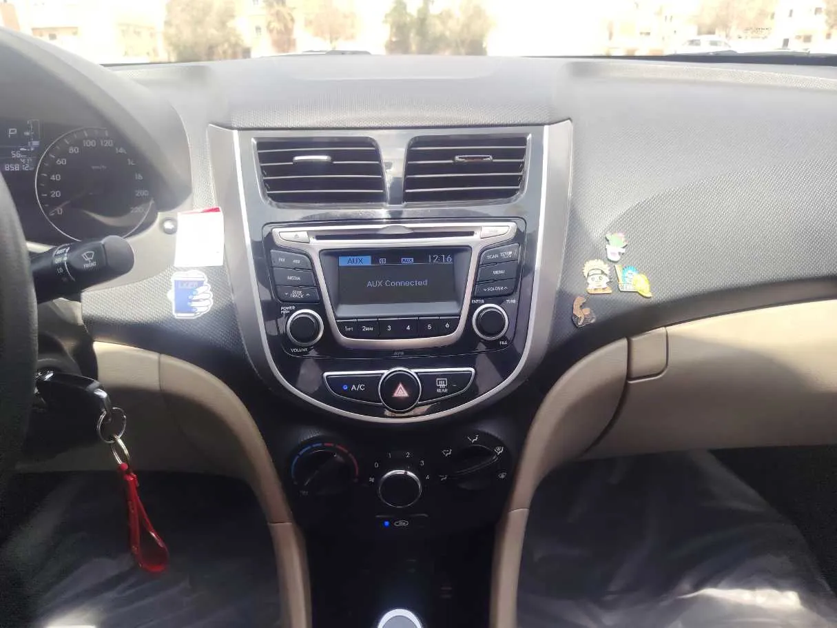 Car image 22
