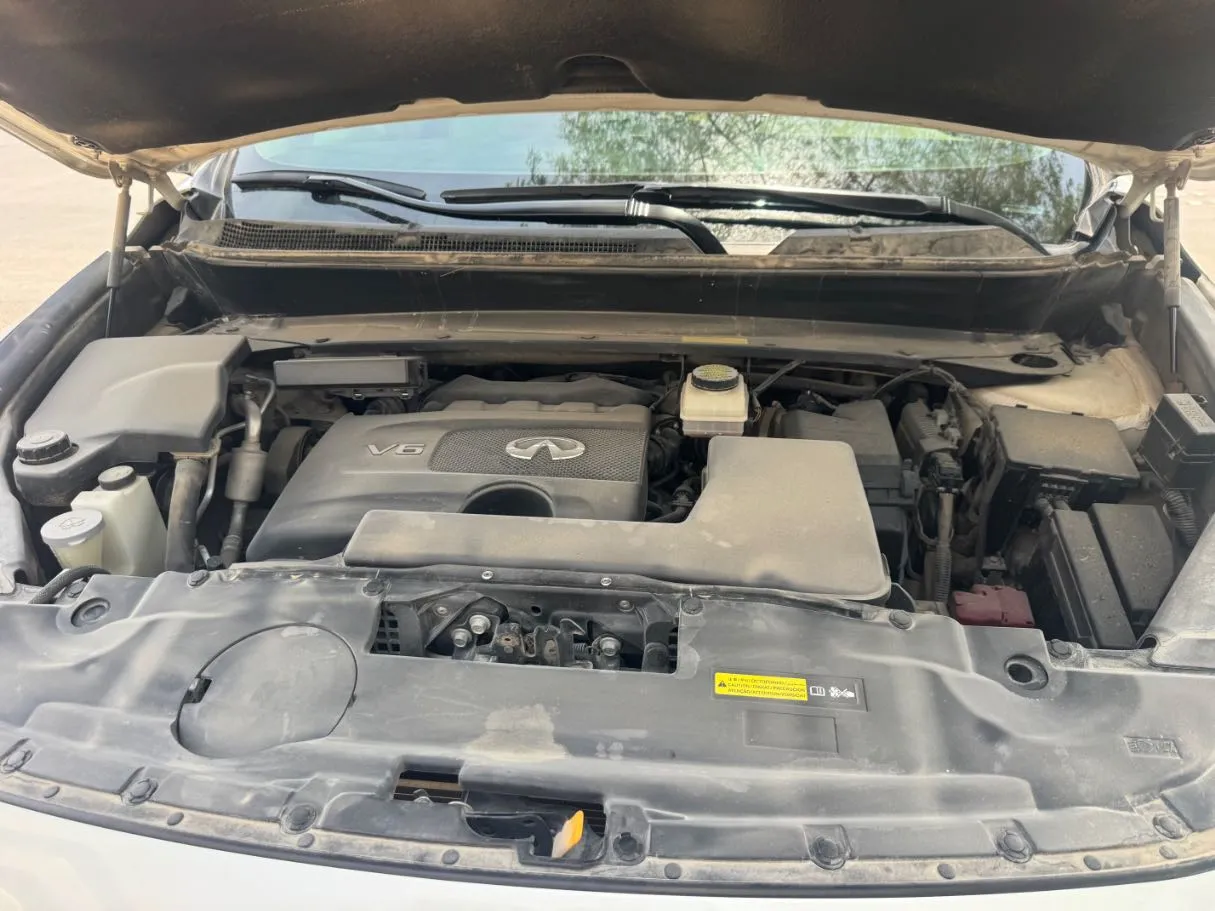 Car image 23