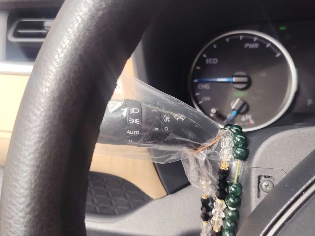 Car image 31