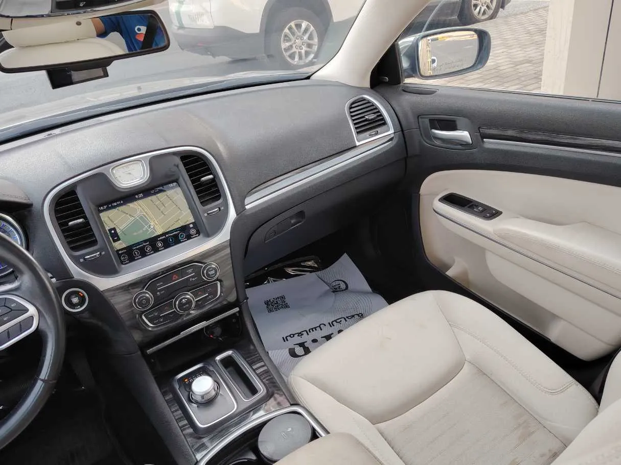 Car image 20