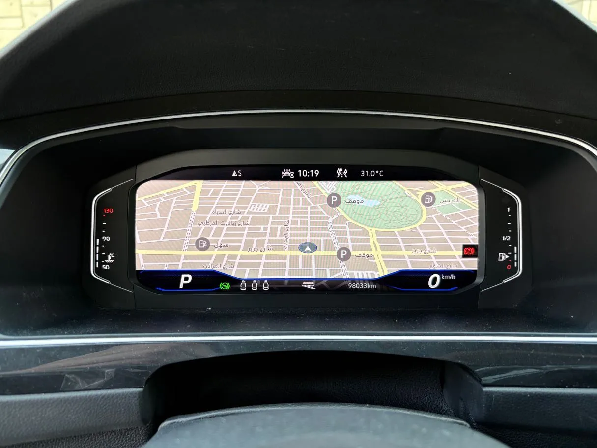 Car image 29