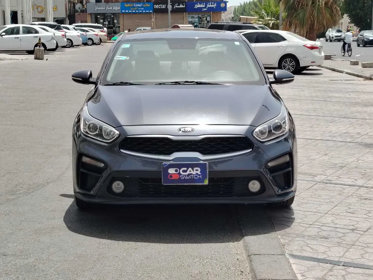 Car image 2