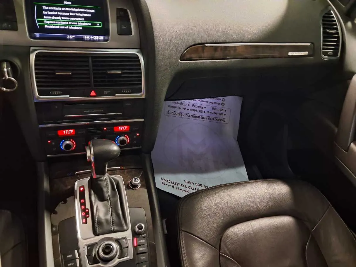 Car image 16