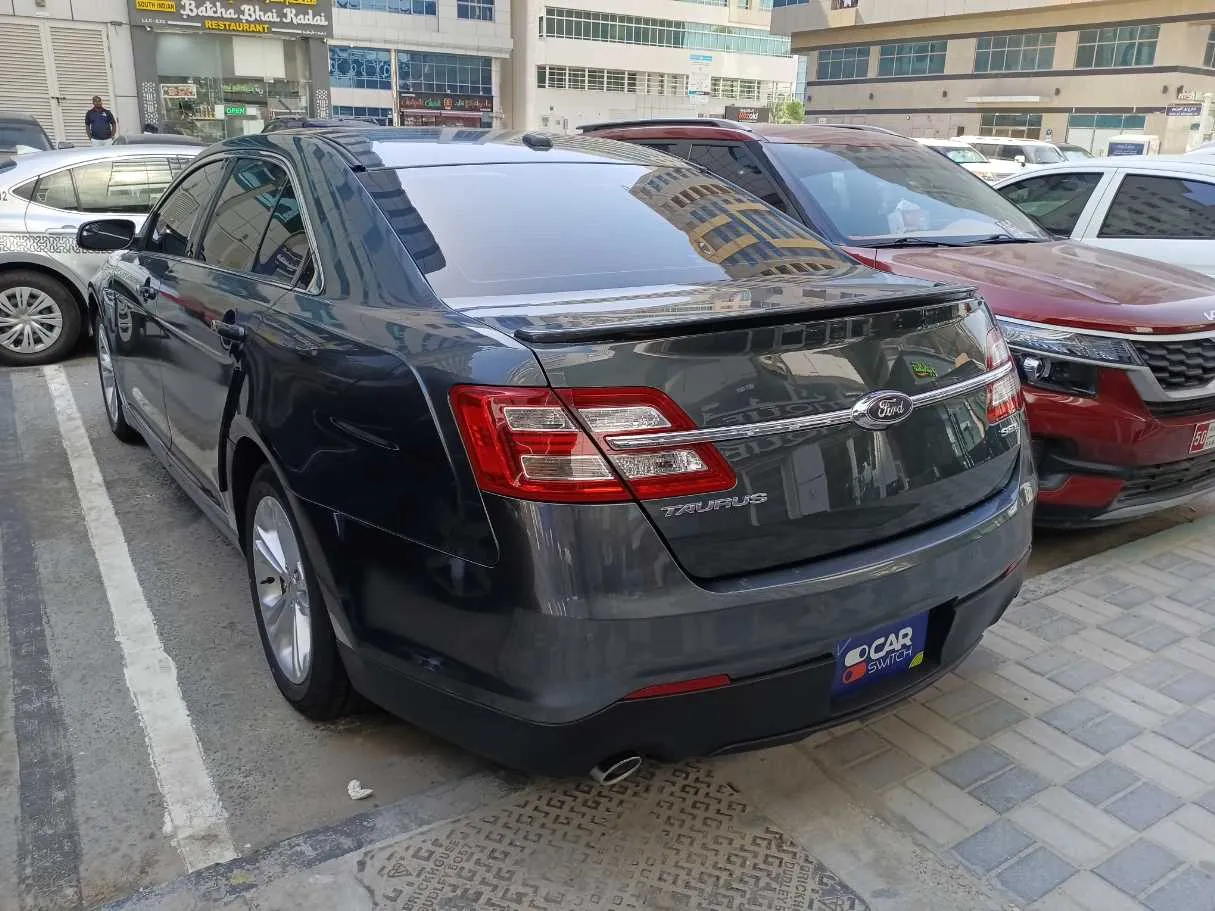 Car image 7