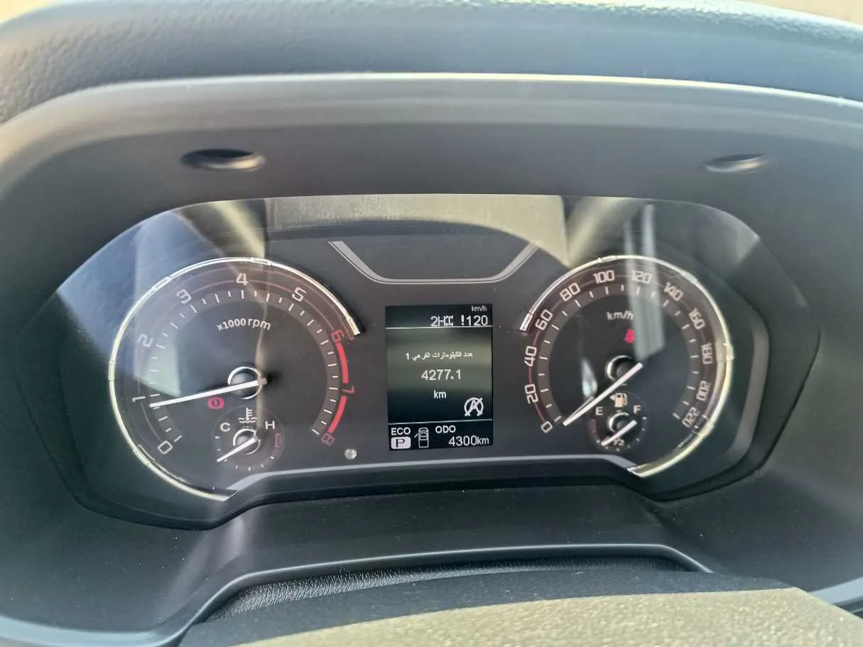 Car image 24