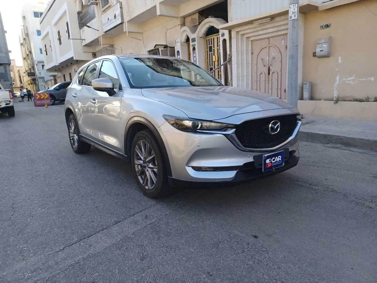 Car image 3