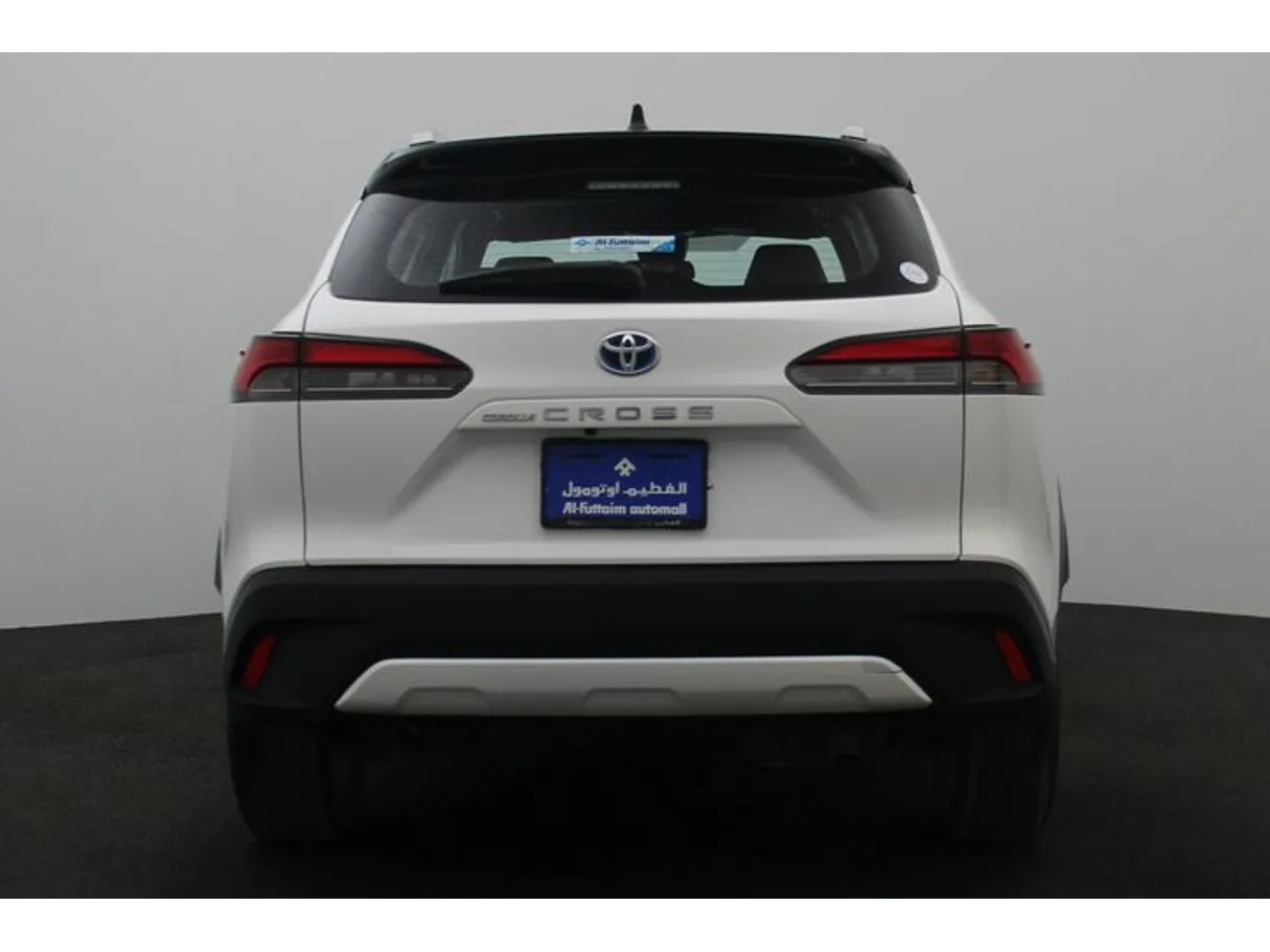 Car image 12