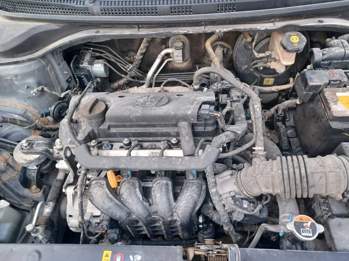Car image 21