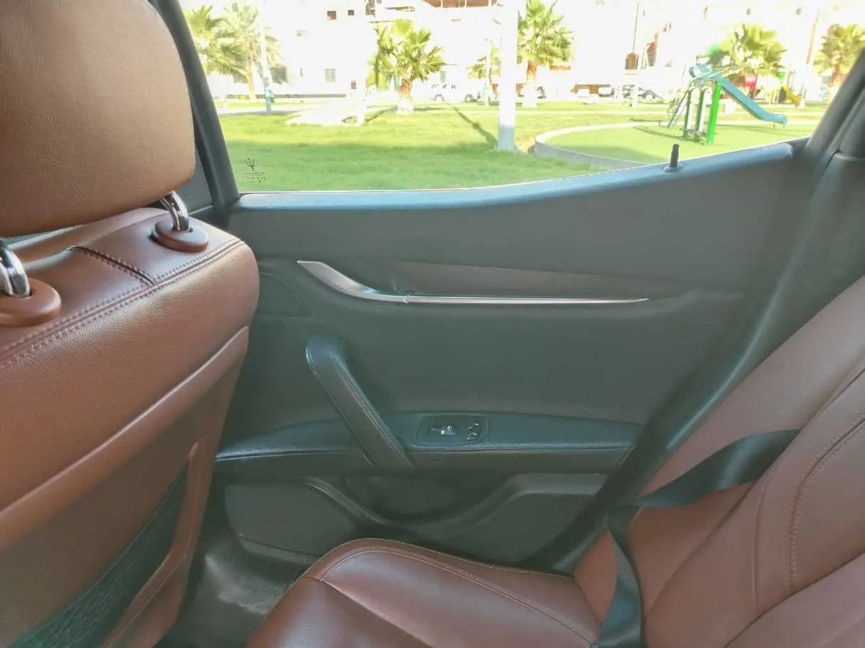 Car image 31