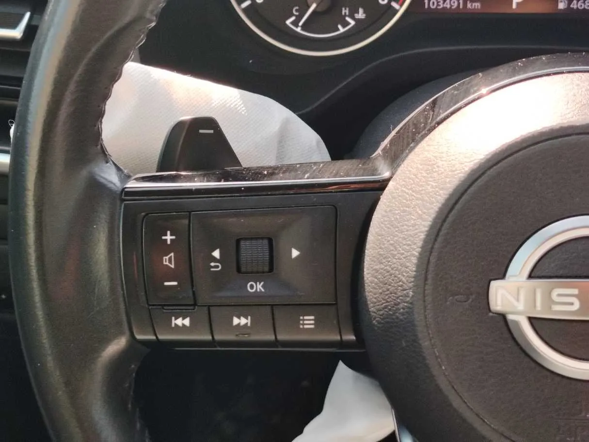 Car image 27