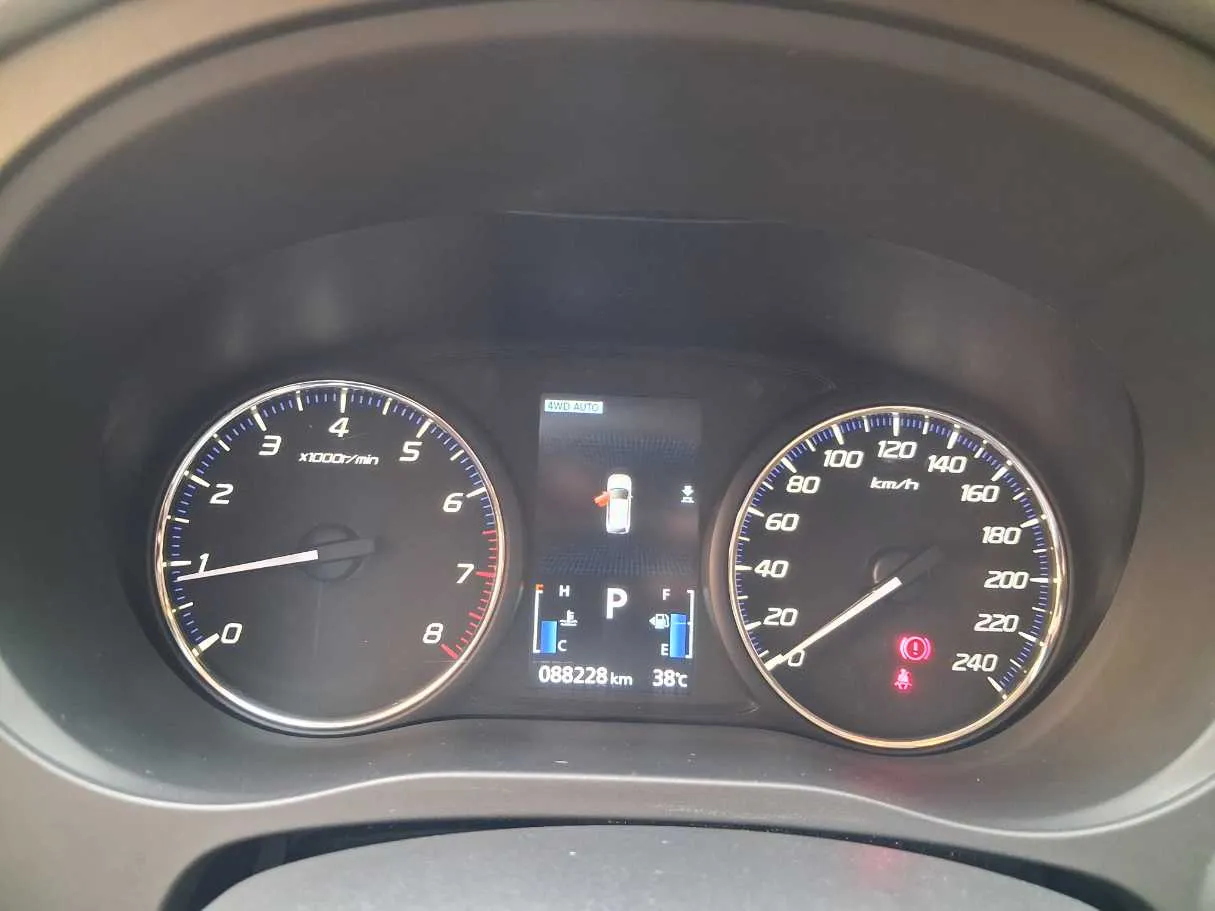 Car image 20