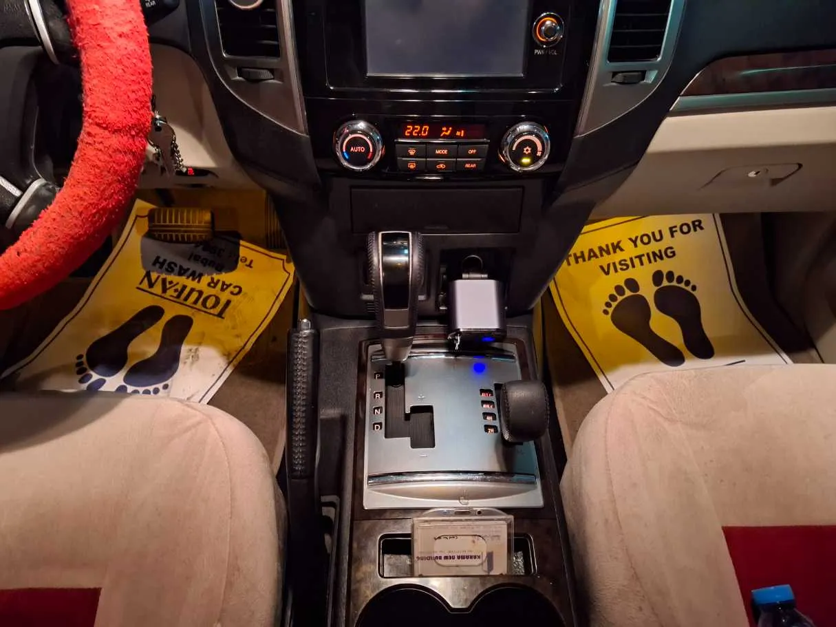 Car image 15