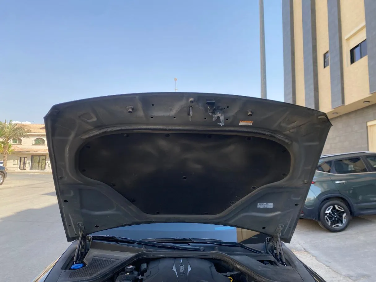 Car image 28