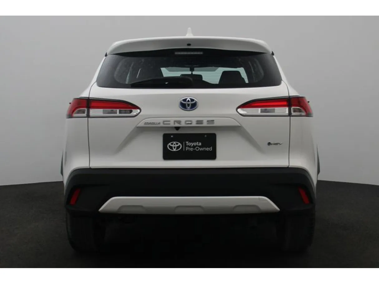 Car image 12