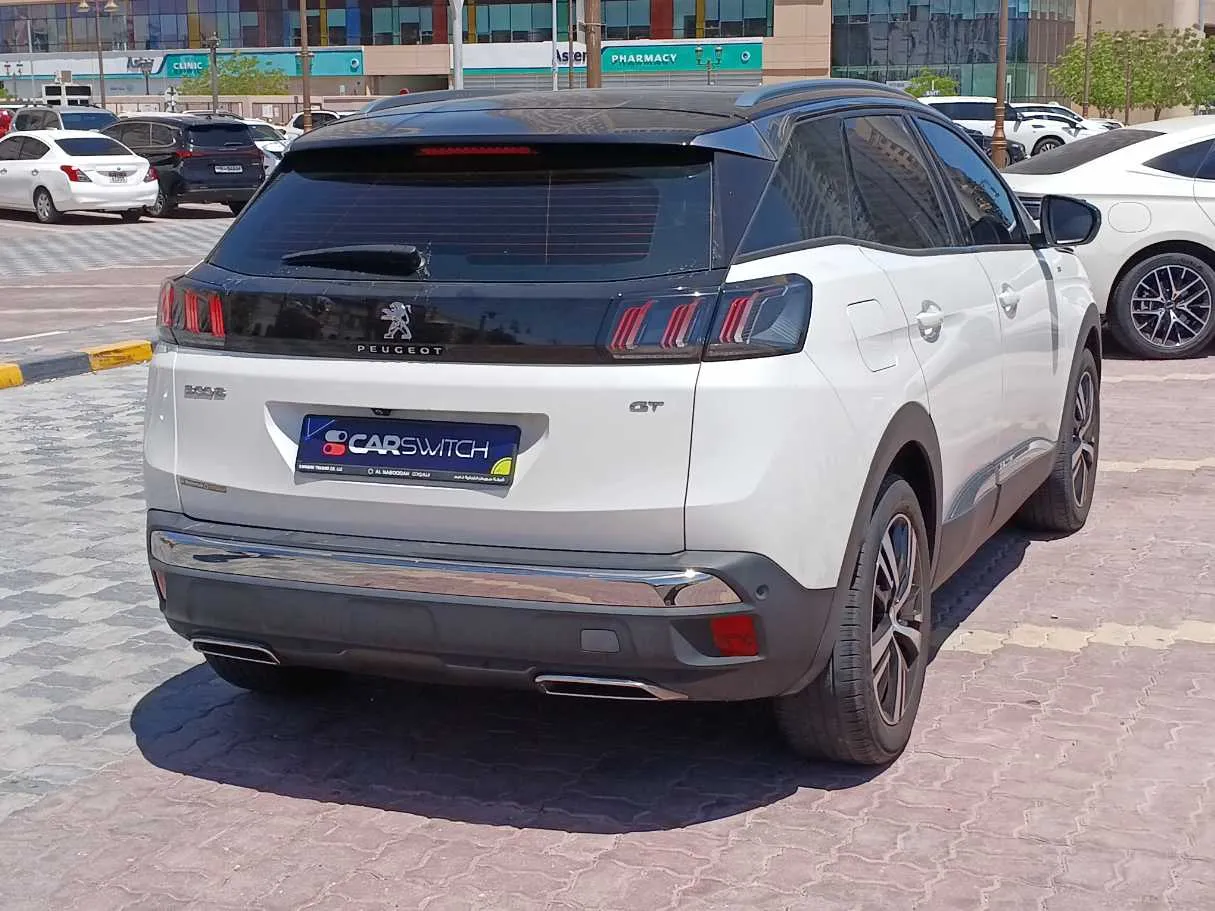 Car image 7