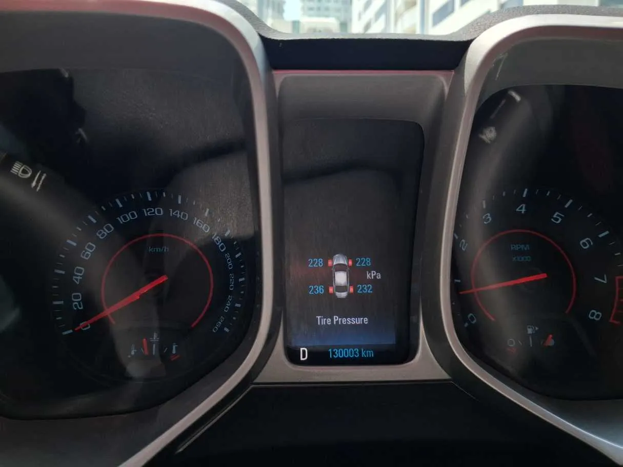 Car image 19