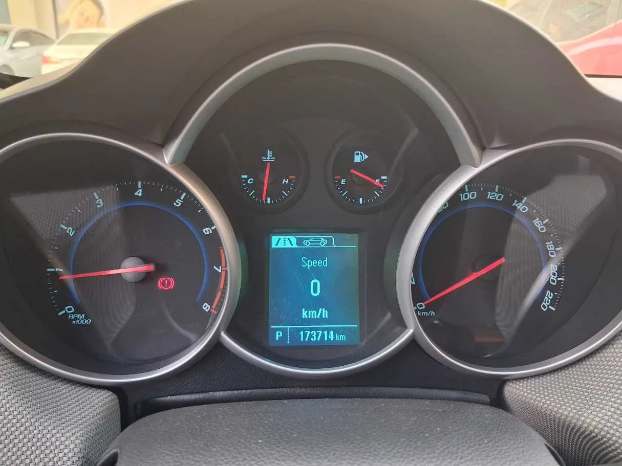 Car image 21