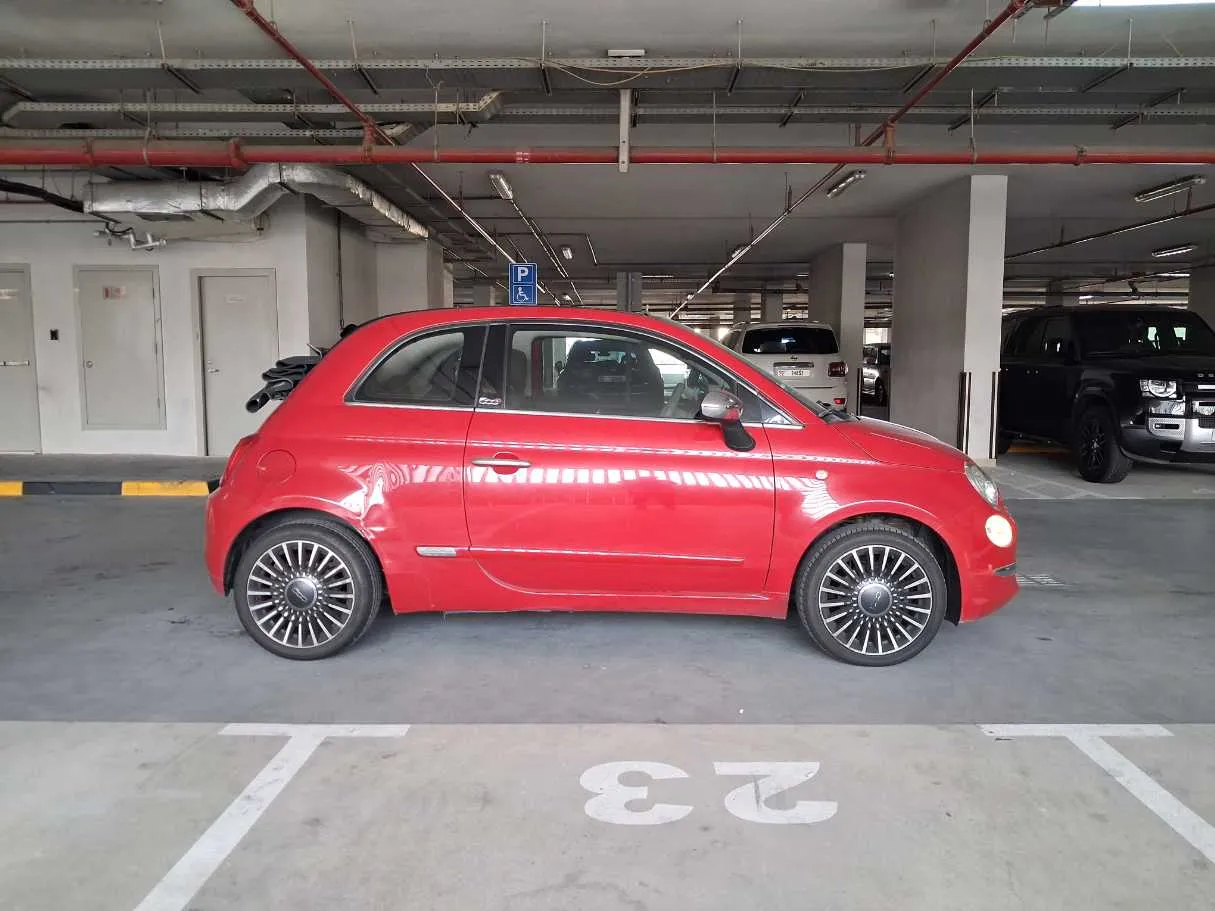 Car image 3