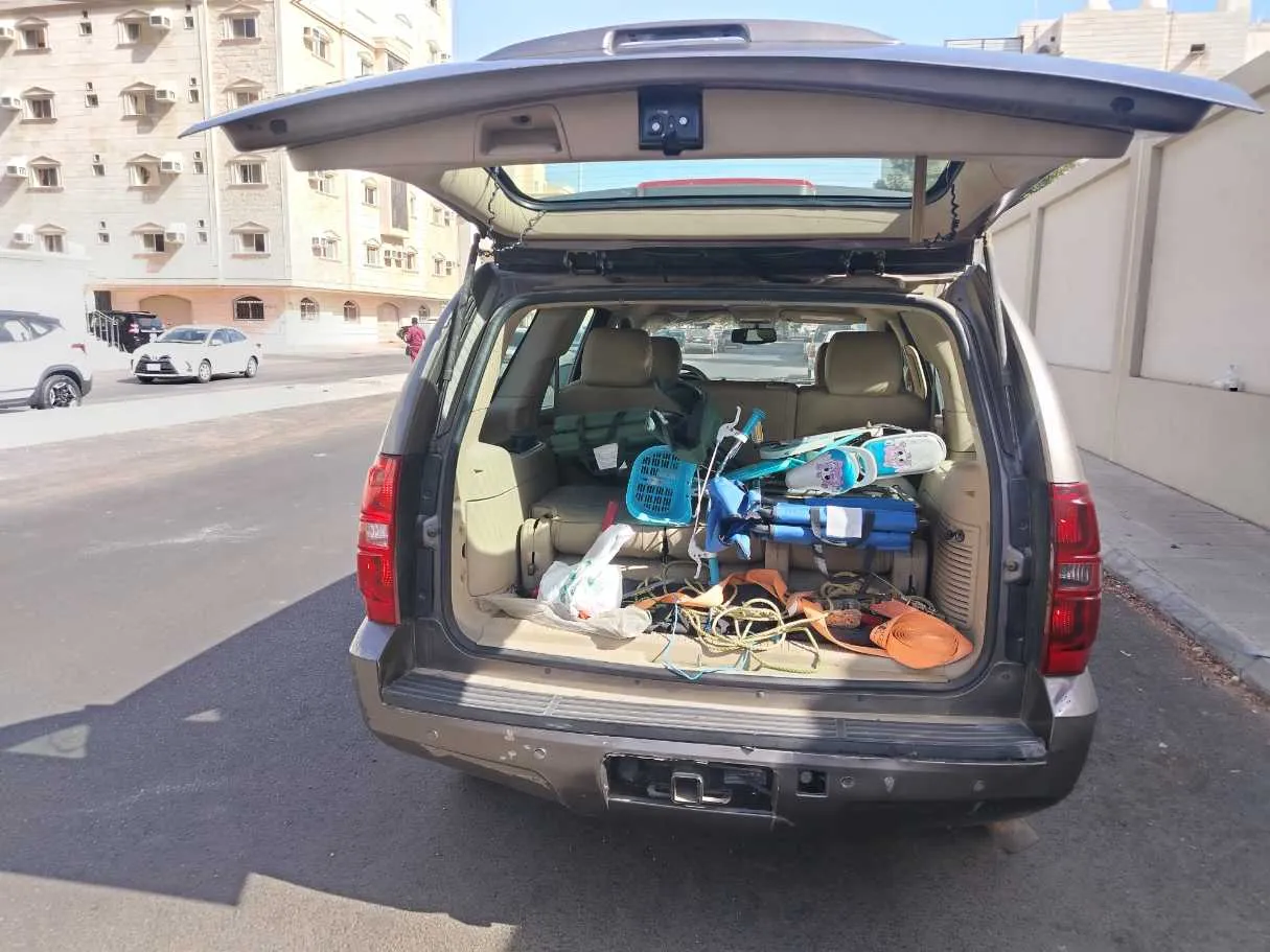 Car image 25