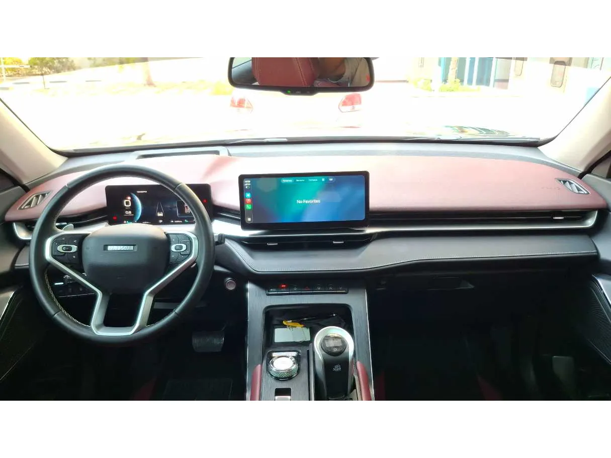 Car image 15