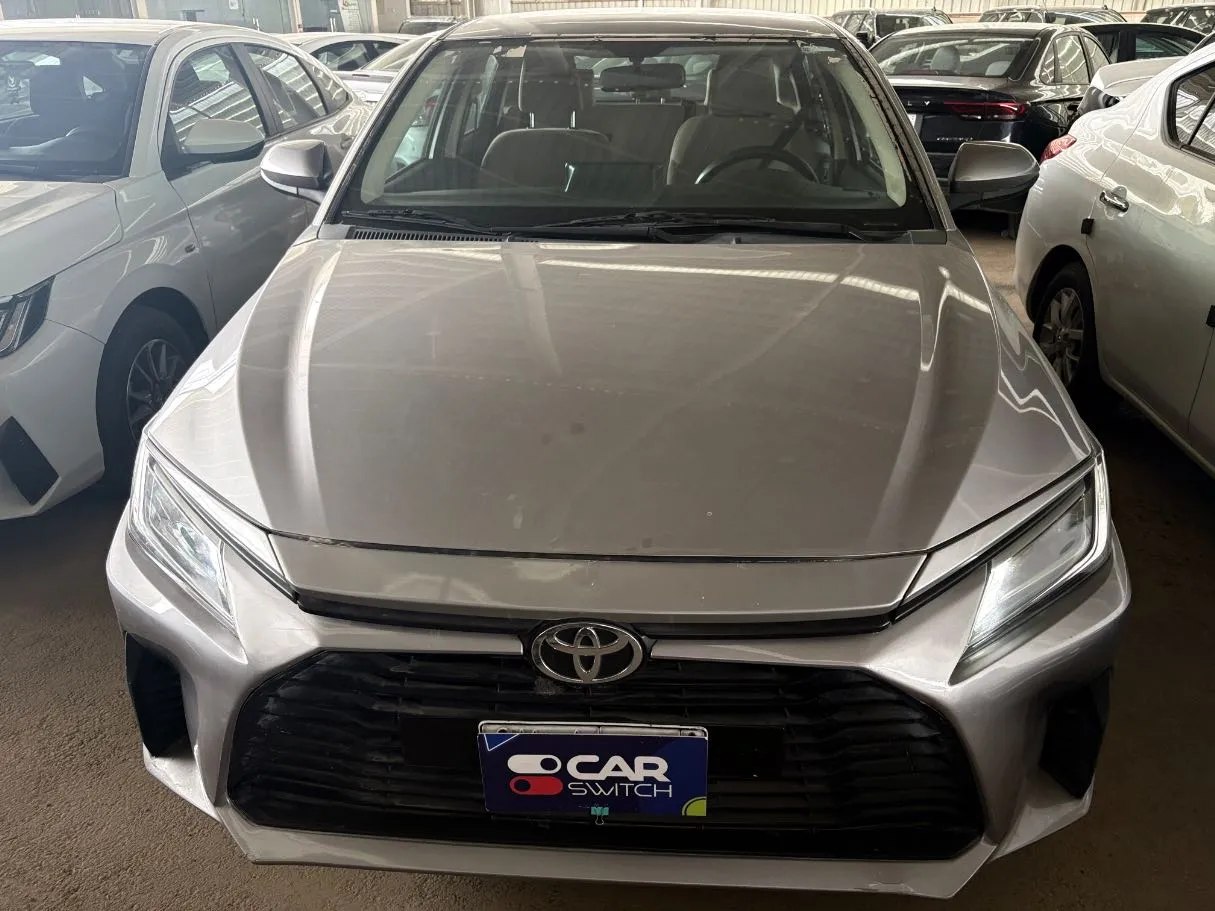 Car image 2