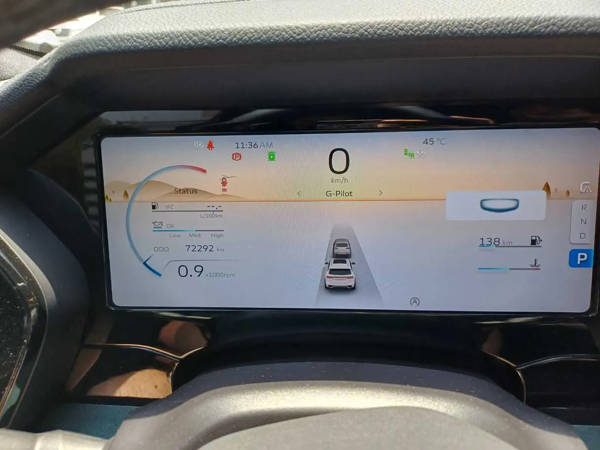 Car image 19
