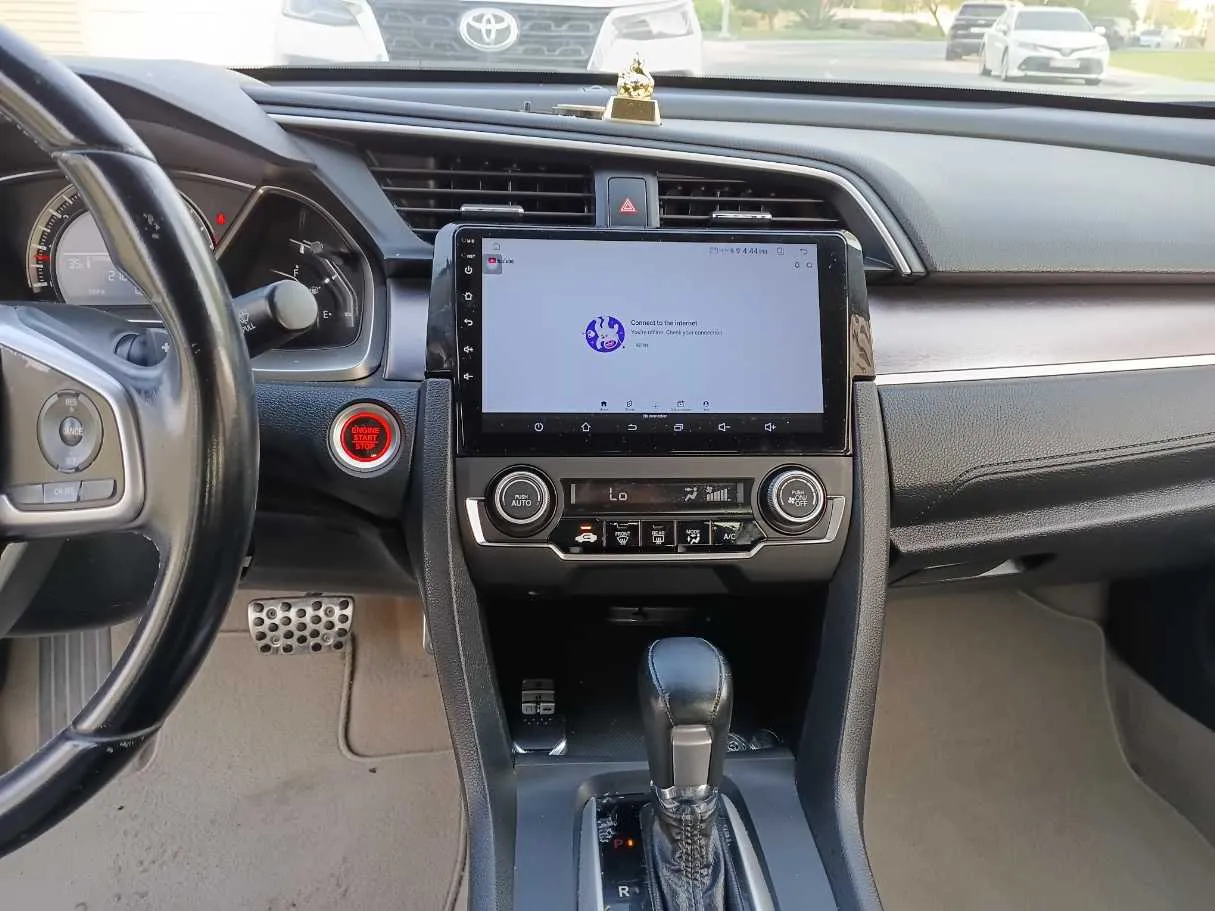 Car image 15