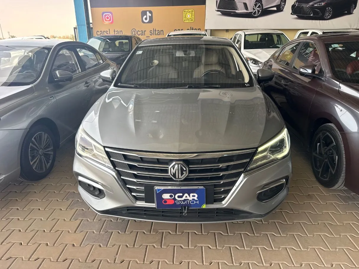 Car image 2